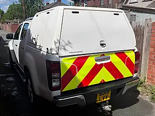Used 2019 Isuzu D-Max Utha Pick-Up White - Interior and Exterior details 6