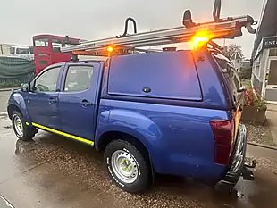 Used 2019 Isuzu D-Max Utility Blue - Interior and Exterior details 3