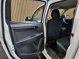 Used 2019 Isuzu D-Max Workman+ Splash White - Interior and Exterior details 18