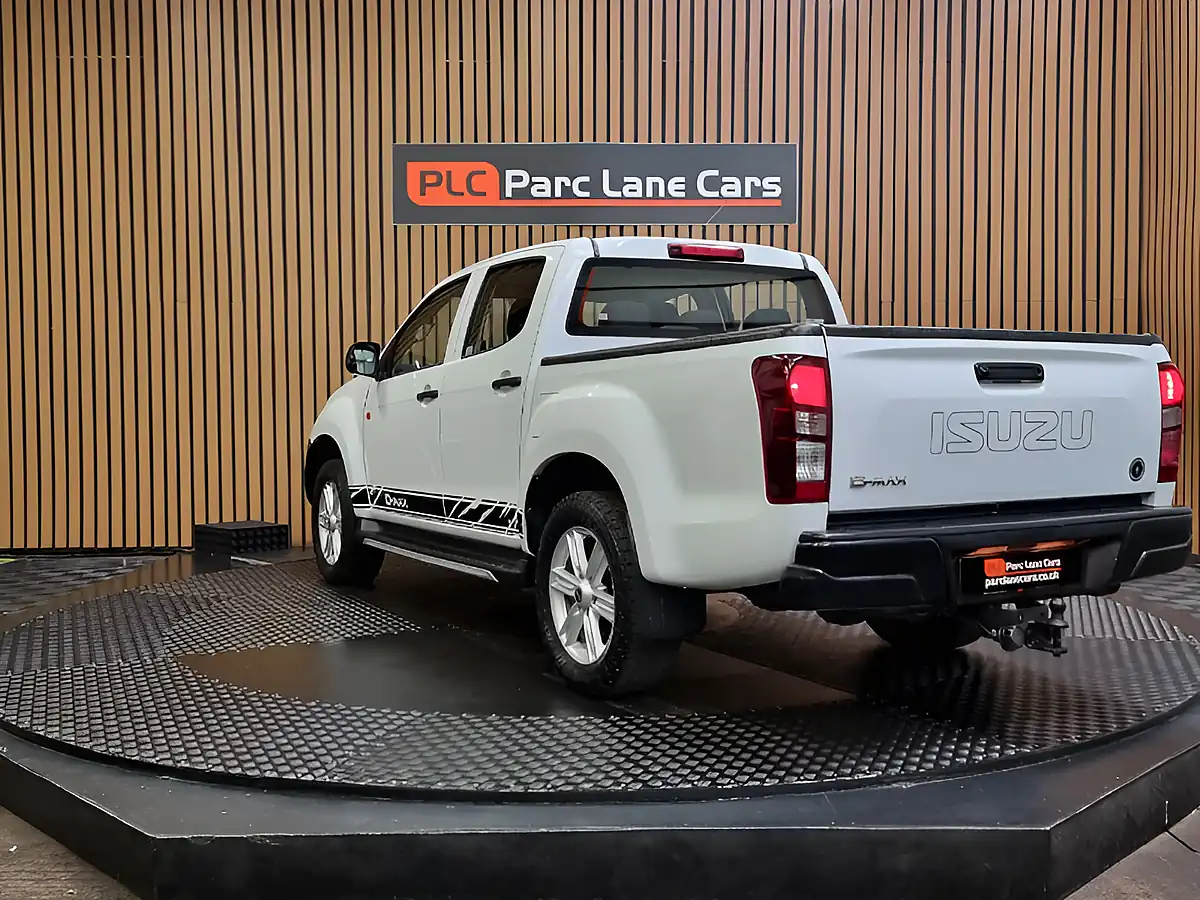 Used 2019 Isuzu D-Max Workman+ Splash White - Interior and Exterior details 7