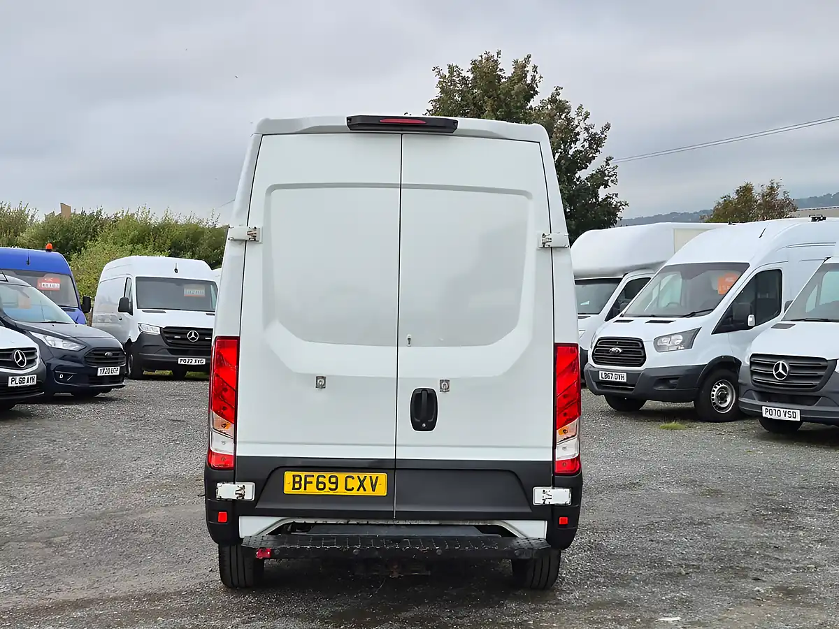 Used 2019 Iveco Daily 35S 3520 Mwb High Roof White - Interior and Exterior details 12