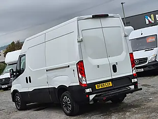 Used 2019 Iveco Daily 35S 3520 Mwb High Roof White - Interior and Exterior details 6