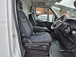 Used 2019 Iveco Daily 35S 3520 Mwb High Roof White - Interior and Exterior details 8