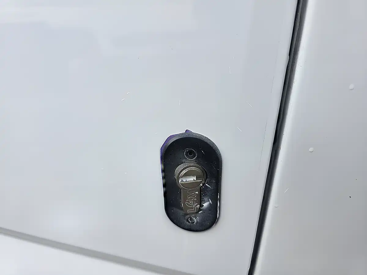 Used 2019 Iveco Daily 35S 3520 Panel Van White - Interior and Exterior details 12