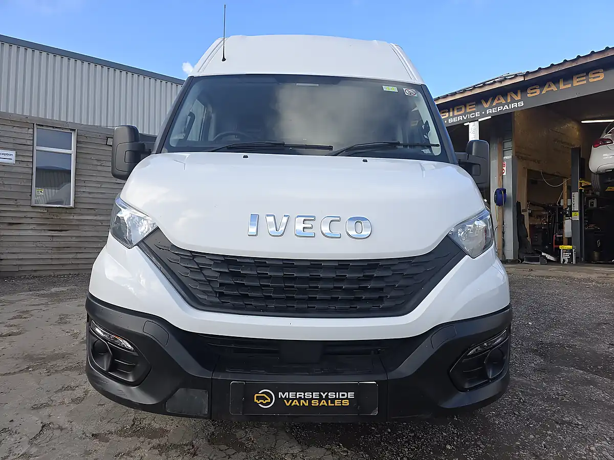 Used 2019 Iveco Daily 35S 3520 Panel Van White - Interior and Exterior details 5