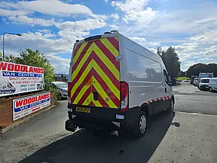 Used 2019 Iveco Daily 35S12V Mwb White - Interior and Exterior details 8