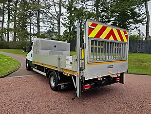 Used 2019 Iveco Daily 70C18D Dropside White - Interior and Exterior details 6