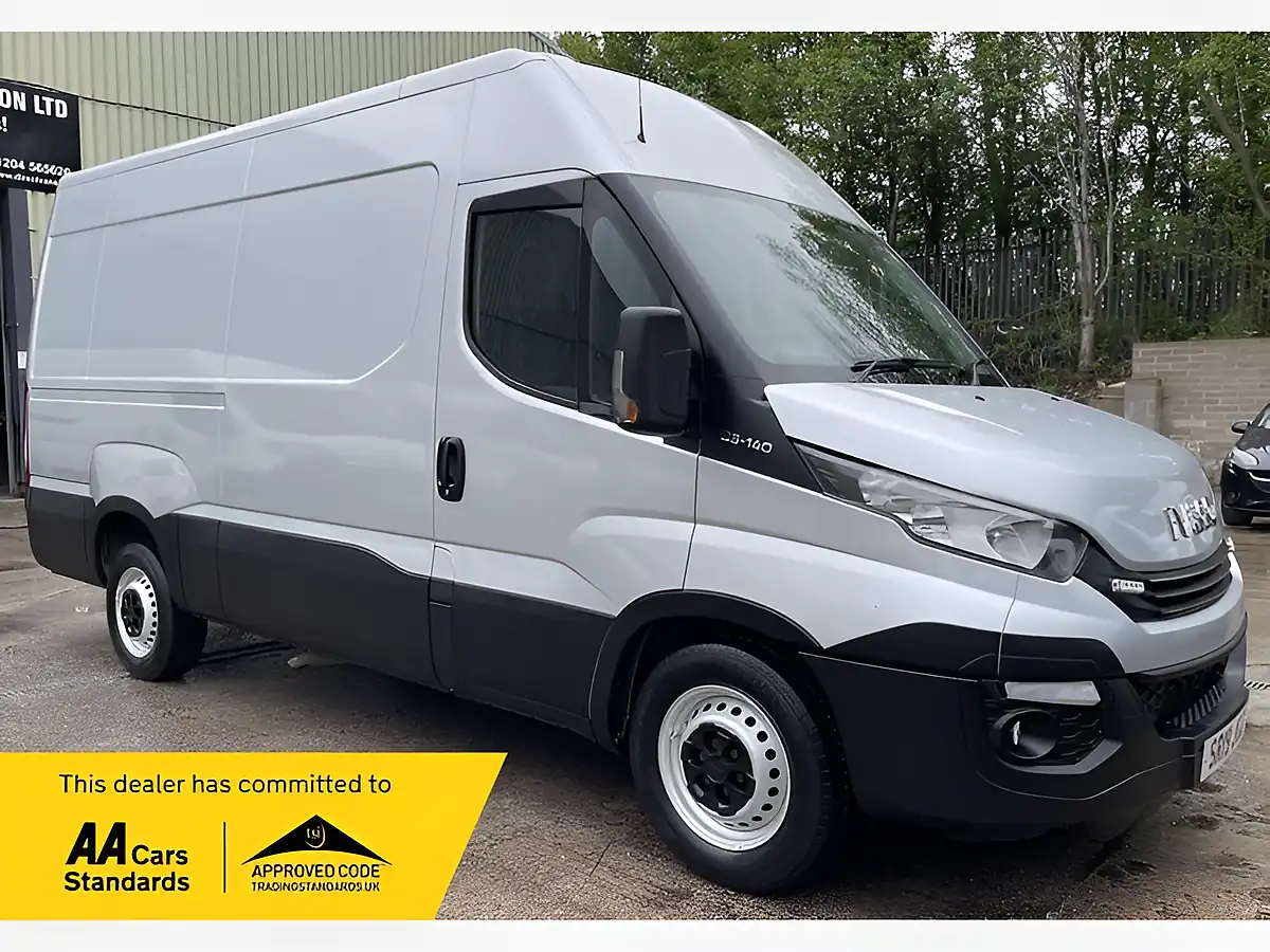 Used 2019 Iveco Daily Business 35S 3520 White - Front View