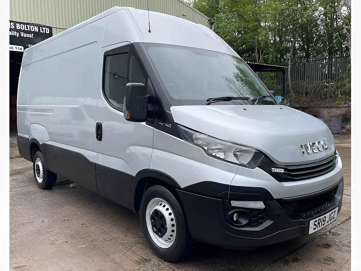 Used 2019 Iveco Daily Business 35S 3520 White - Interior and Exterior details 5