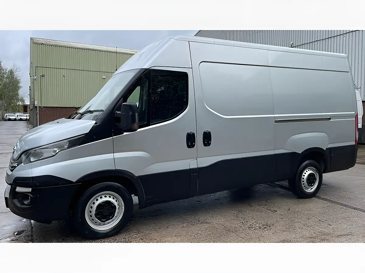 Used 2019 Iveco Daily Business 35S 3520 White - Interior and Exterior details 8