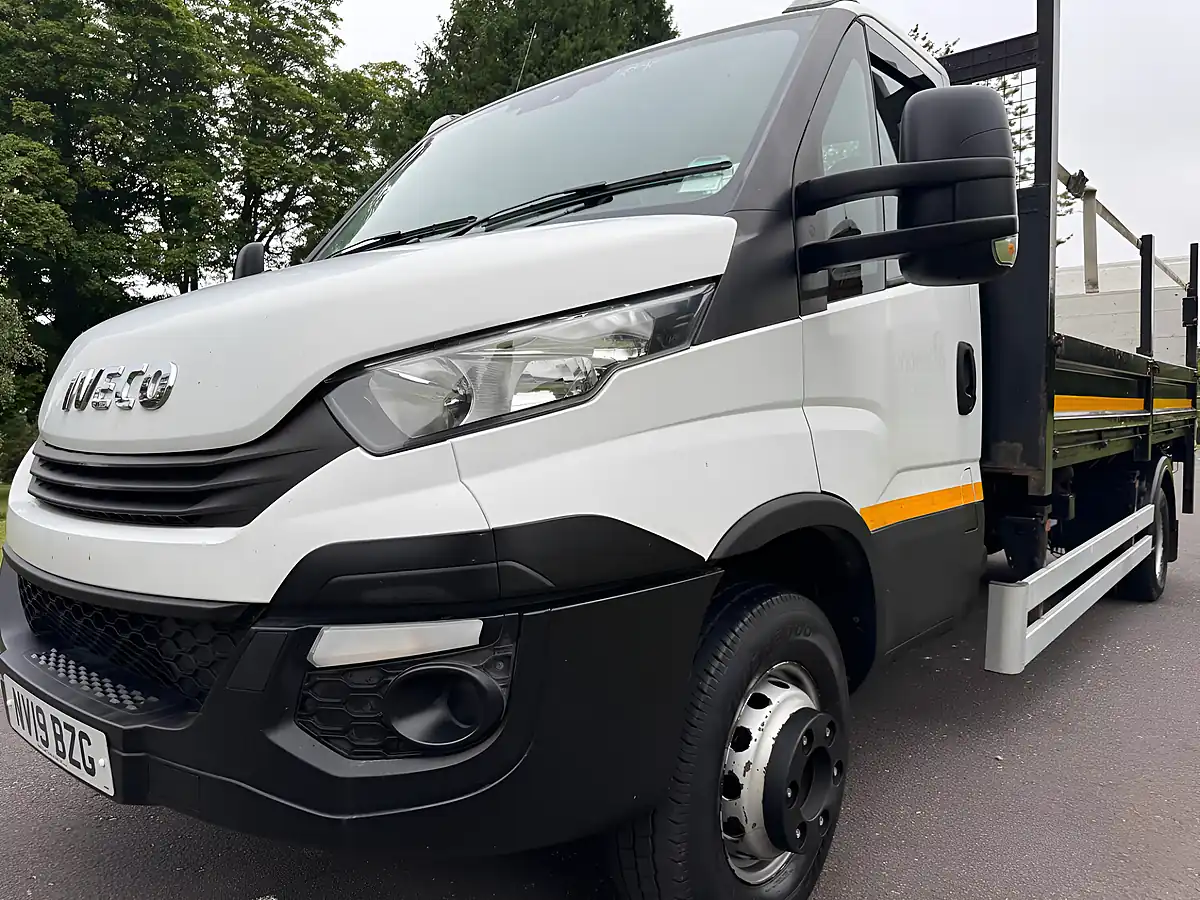 Used 2019 Iveco Daily Dropside / Tipper White - Interior and Exterior details 14