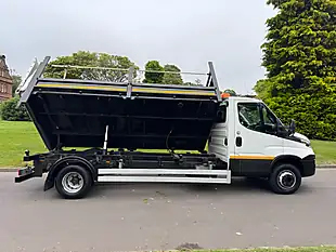 Used 2019 Iveco Daily Dropside / Tipper White - Interior and Exterior details 8