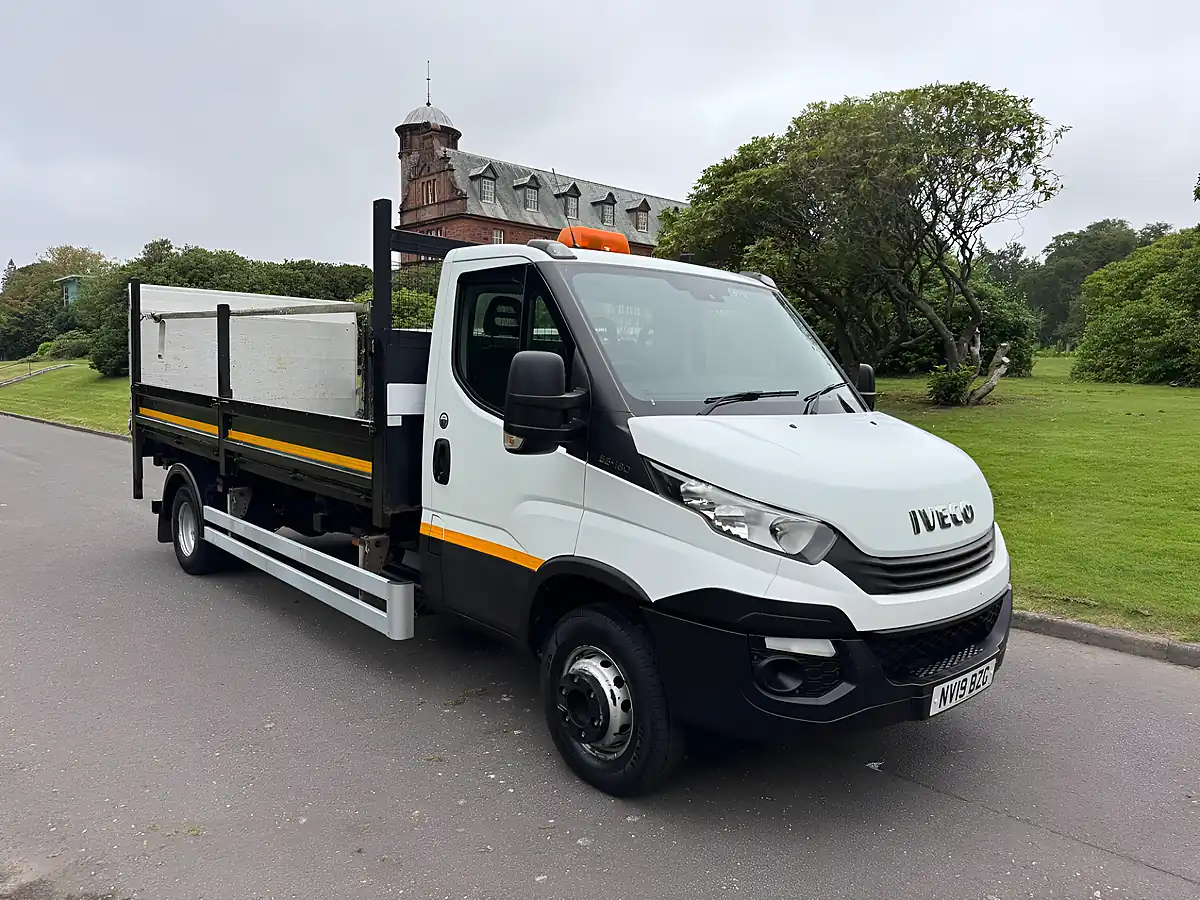 Used 2019 Iveco Daily Dropside / Tipper White - Interior and Exterior details 9