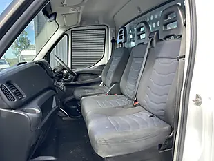 Used 2019 Iveco Daily Dropside White - Interior and Exterior details 11