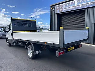 Used 2019 Iveco Daily Dropside White - Interior and Exterior details 5