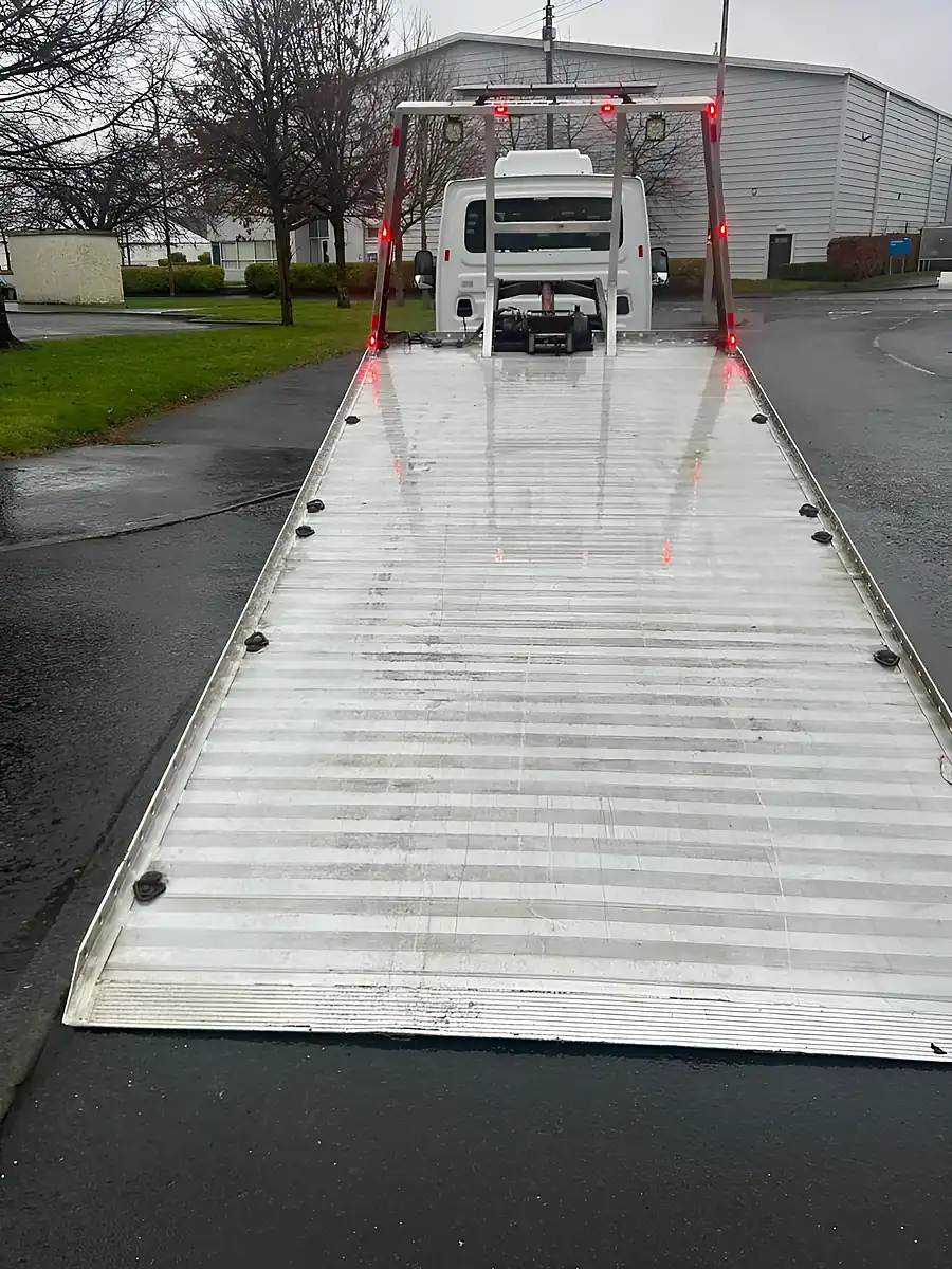 Used 2019 Iveco Daily White - Interior and Exterior details 13