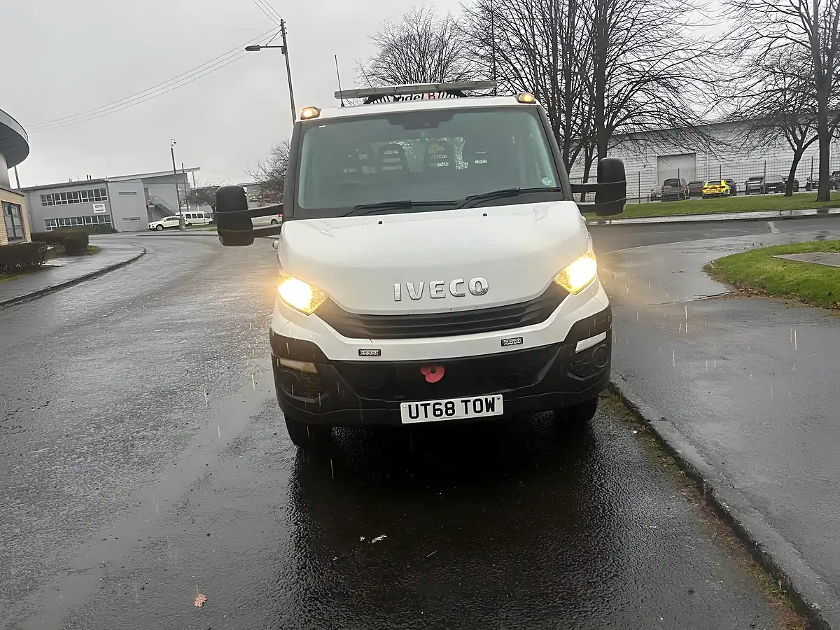 Used 2019 Iveco Daily White - Interior and Exterior details 2