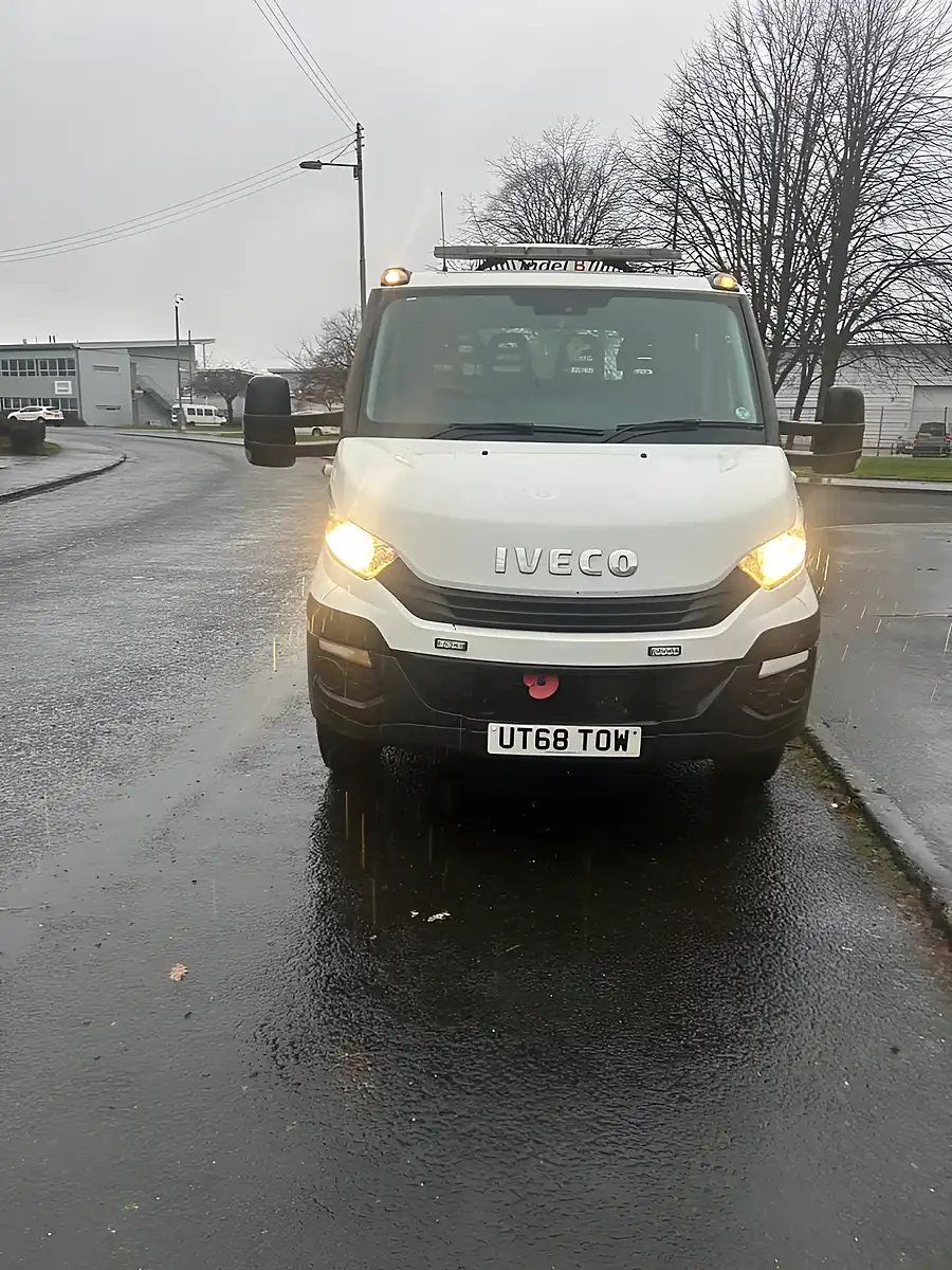 Used 2019 Iveco Daily White - Interior and Exterior details 3