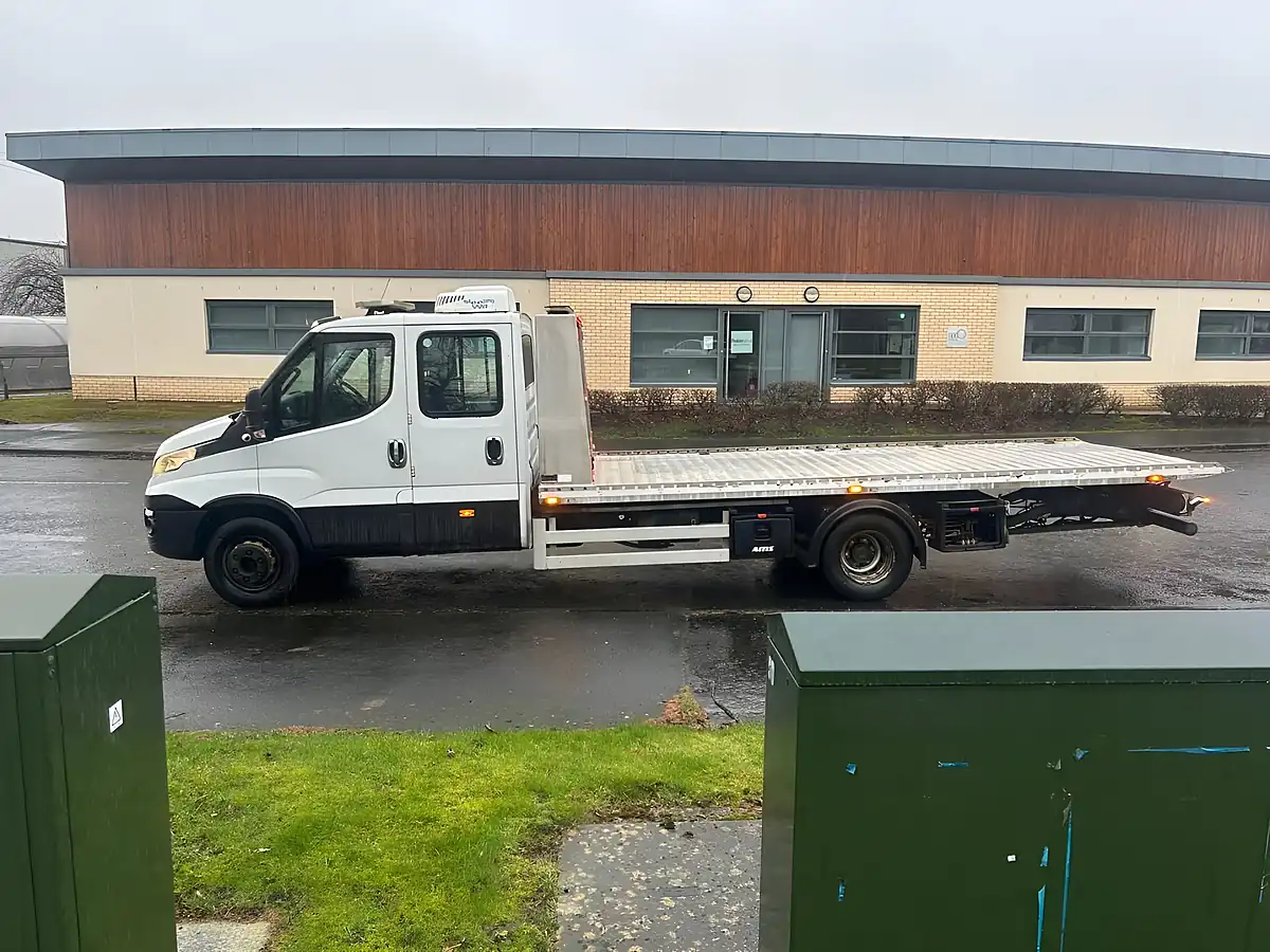 Used 2019 Iveco Daily White - Interior and Exterior details 6