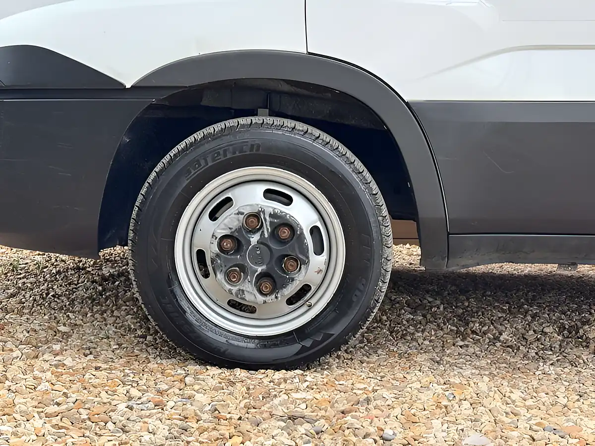 Used 2019 Iveco Daily Xl Dropside-Twin Rear Wheel White - Interior and Exterior details 10
