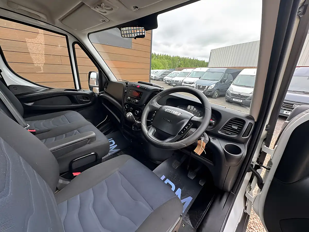 Used 2019 Iveco Daily Xl Dropside-Twin Rear Wheel White - Interior and Exterior details 15