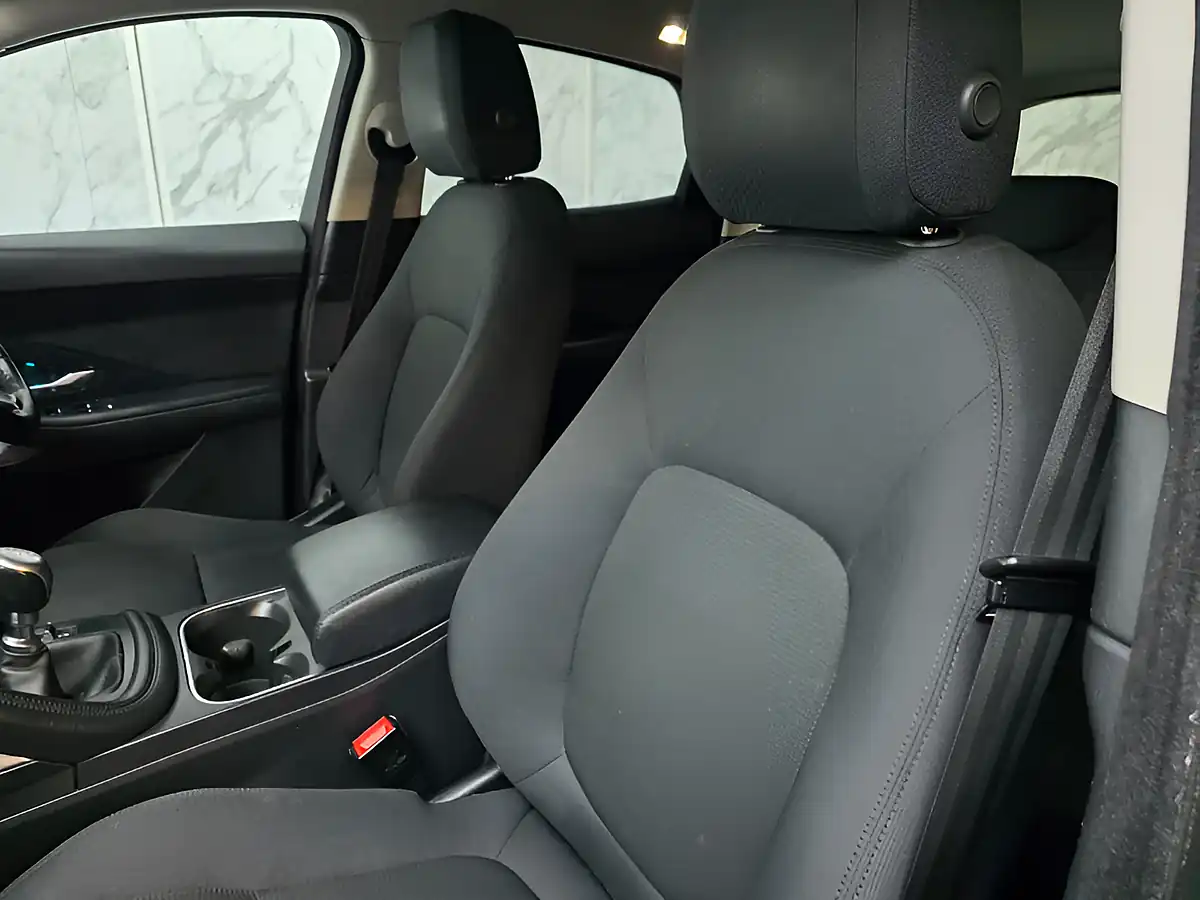 Used 2019 Jaguar E-Pace Black - Interior and Exterior details 14