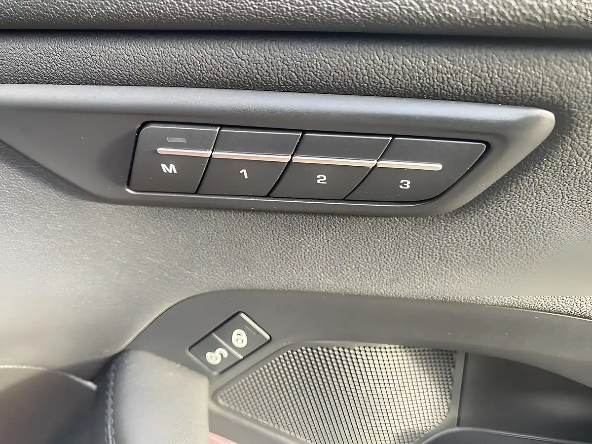 Used 2019 Jaguar E-Pace Hse Red - Interior and Exterior details 12