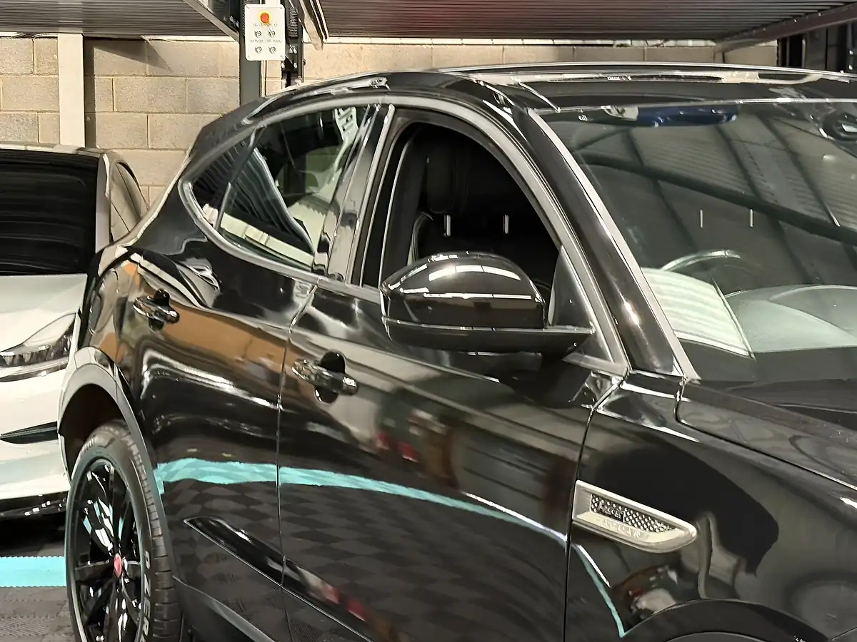 Used 2019 Jaguar E-Pace R-Dynamic Hse Black - Interior and Exterior details 10