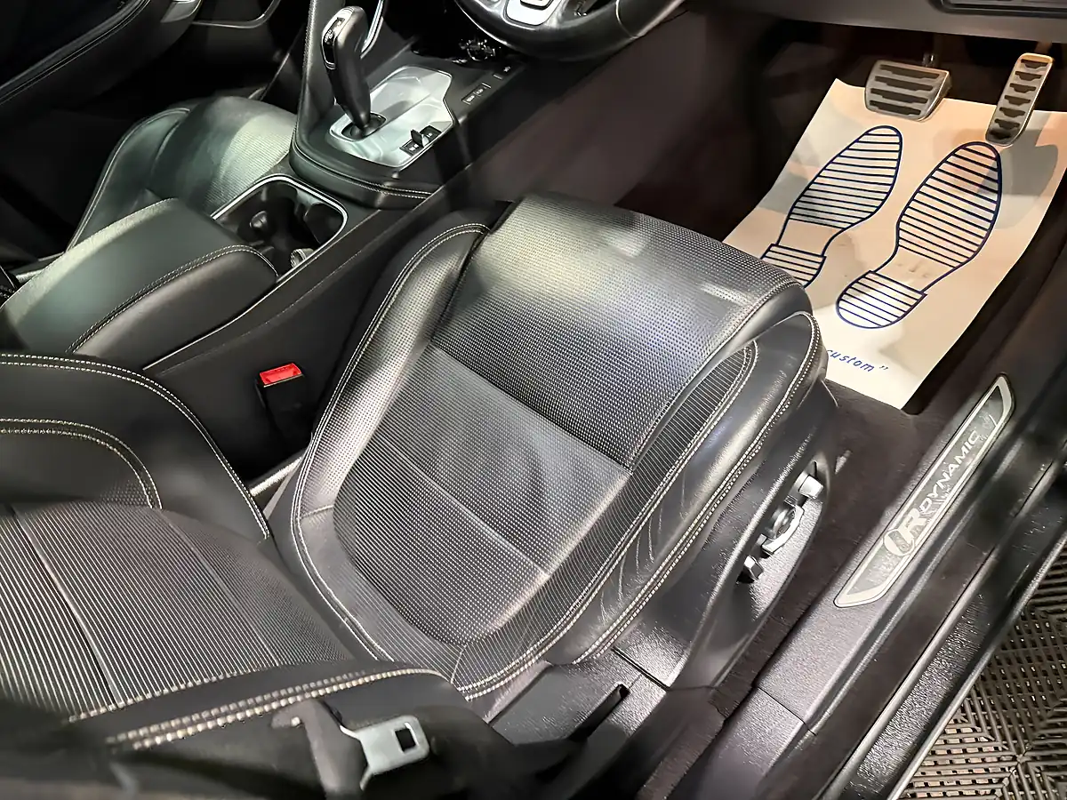 Used 2019 Jaguar E-Pace R-Dynamic Hse Black - Interior and Exterior details 13