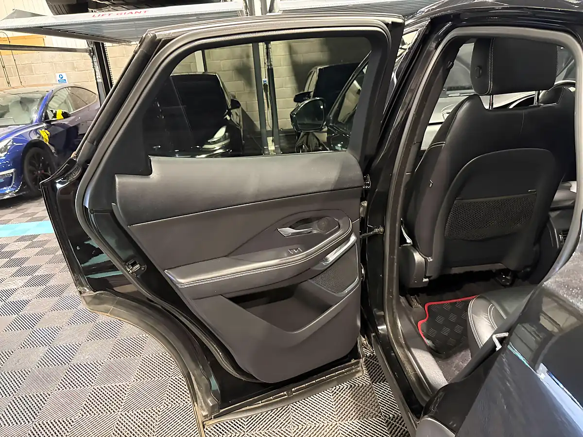 Used 2019 Jaguar E-Pace R-Dynamic Hse Black - Interior and Exterior details 15