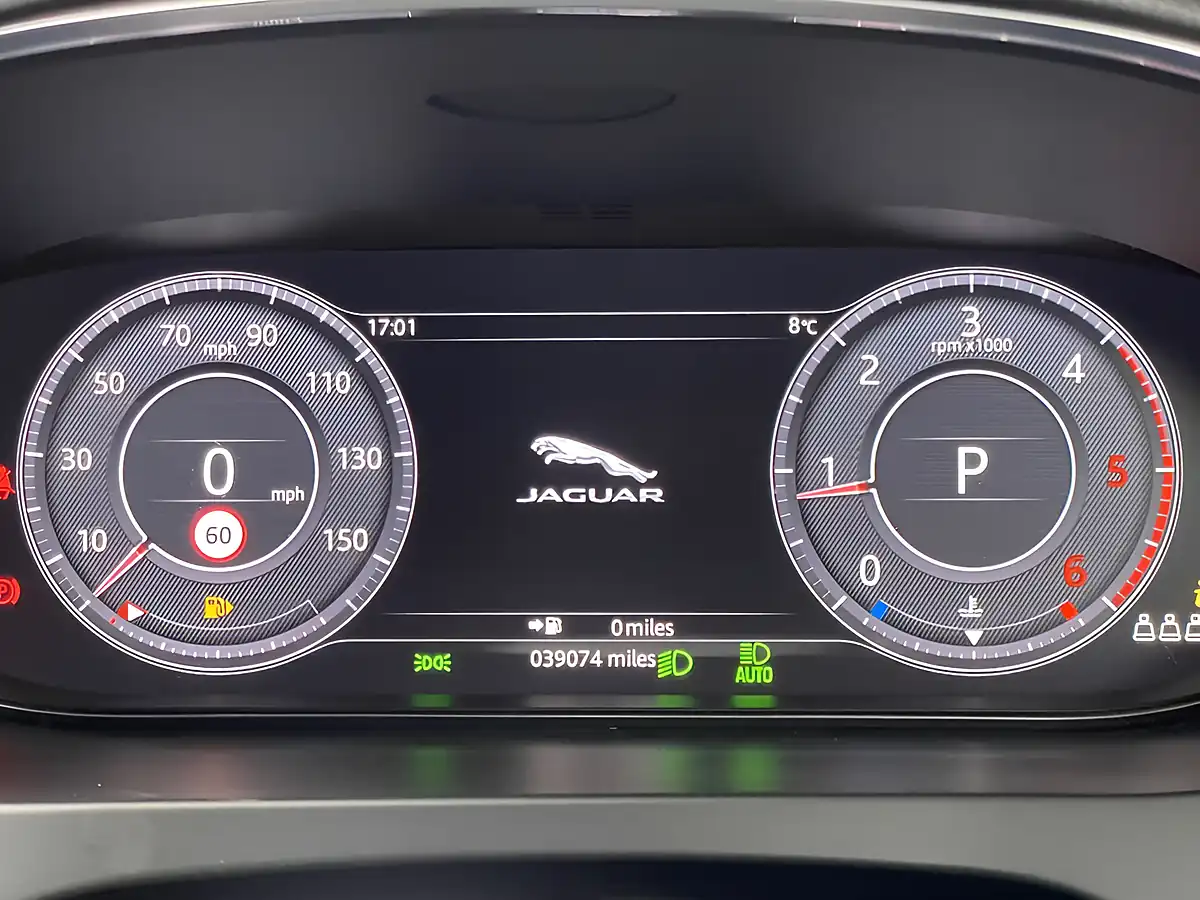Used 2019 Jaguar E-Pace R-Dynamic Hse Black - Interior and Exterior details 18