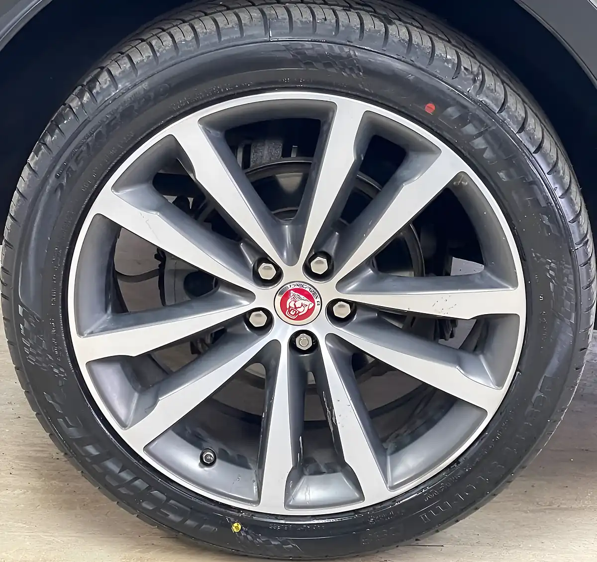 Used 2019 Jaguar E-Pace R-Dynamic Hse Corris Grey - Interior and Exterior details 10
