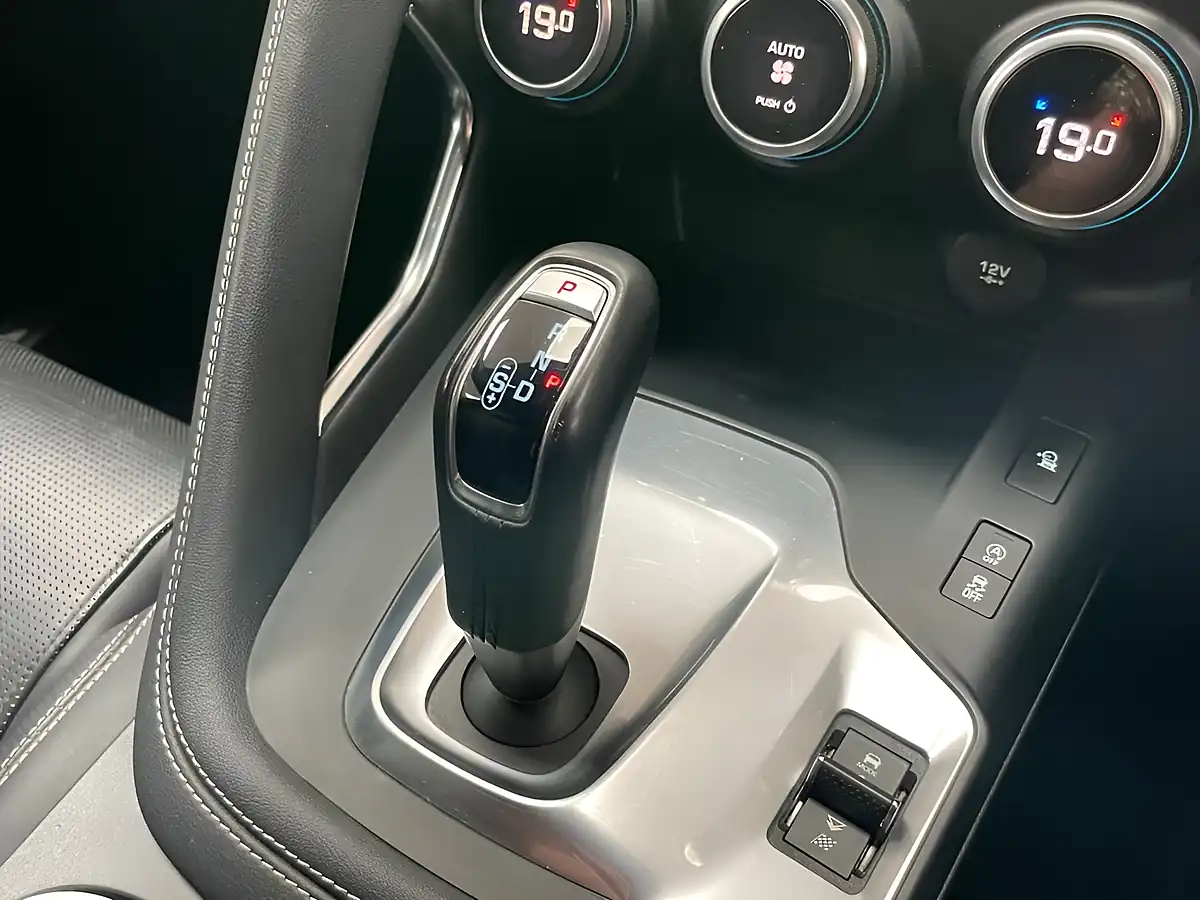 Used 2019 Jaguar E-Pace R-Dynamic Hse Corris Grey - Interior and Exterior details 20
