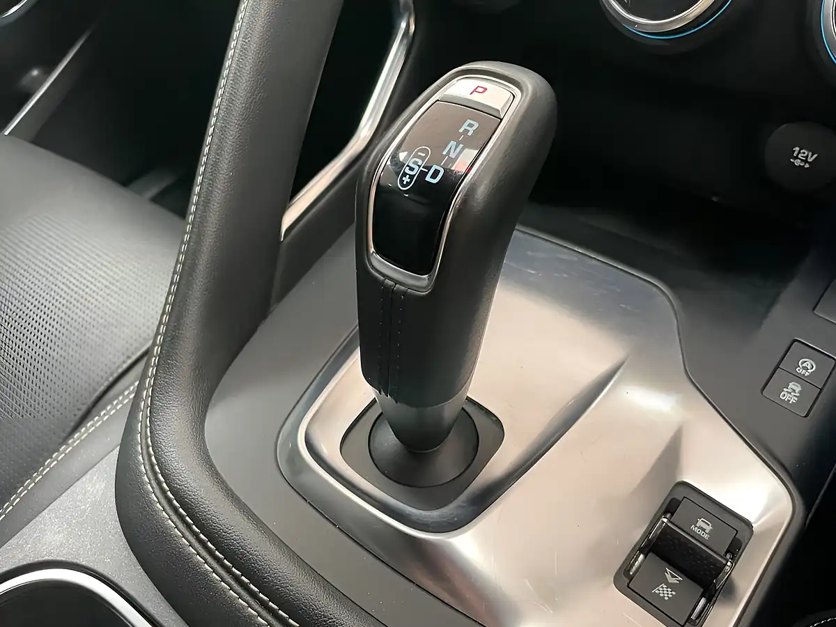 Used 2019 Jaguar E-Pace R-Dynamic Hse Firenze Red - Interior and Exterior details 20