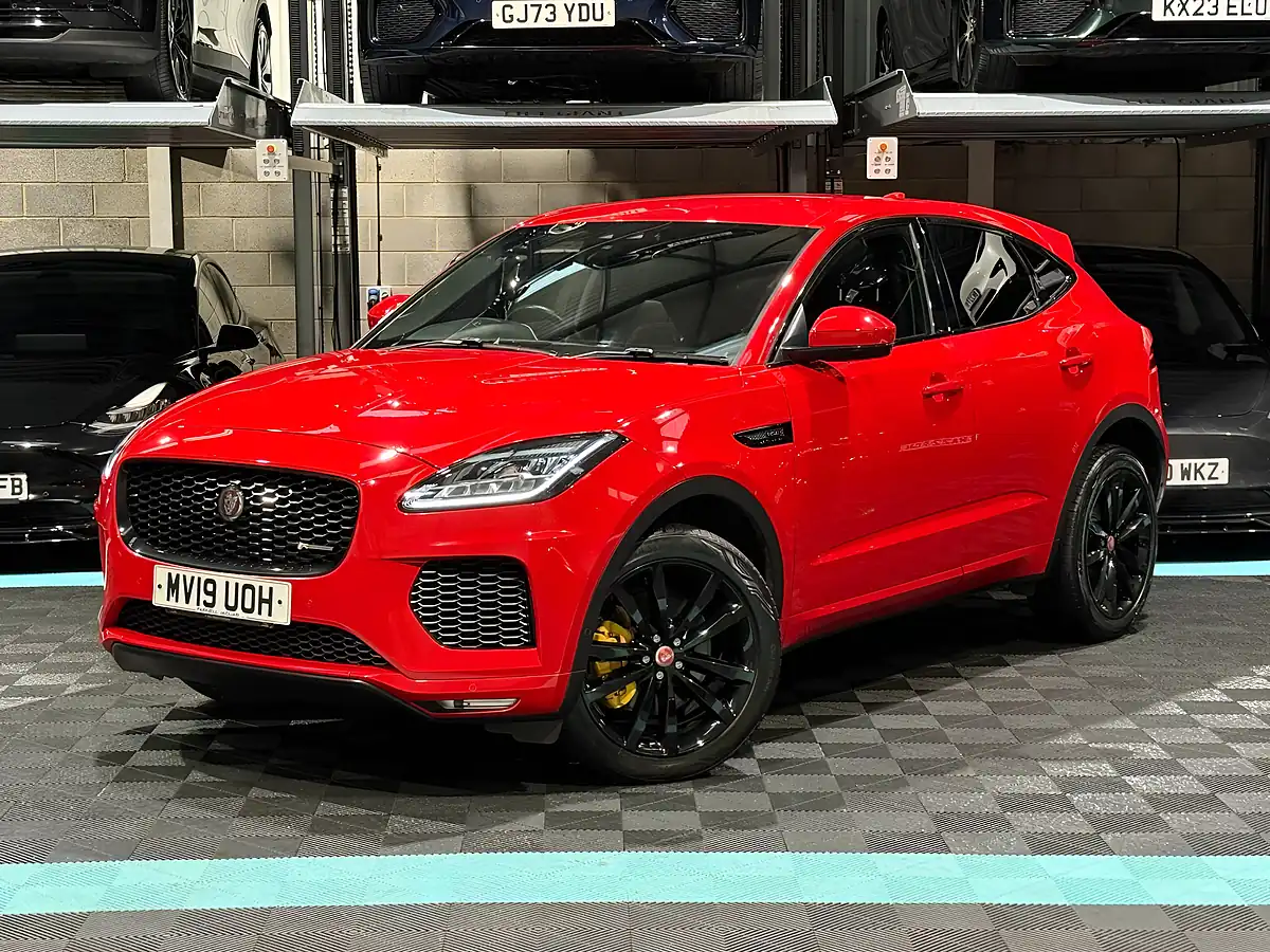 Used 2019 Jaguar E-Pace R-Dynamic Hse Red - Interior and Exterior details 4