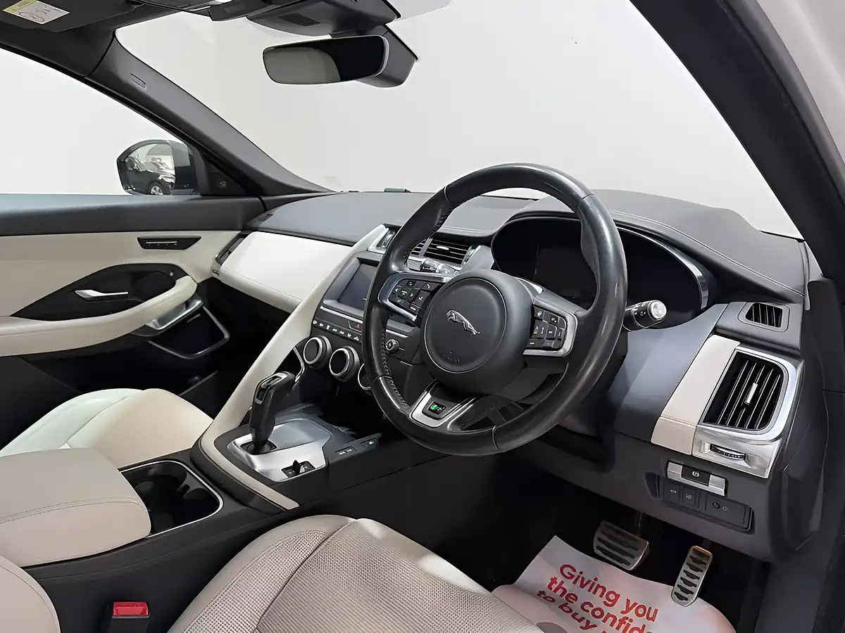 Used 2019 Jaguar E-Pace R-Dynamic Hse White - Interior and Exterior details 12