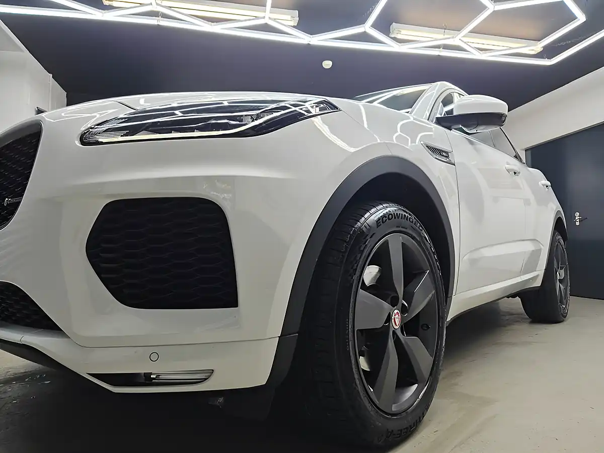 Used 2019 Jaguar E-Pace R-Dynamic S White - Interior and Exterior details 9
