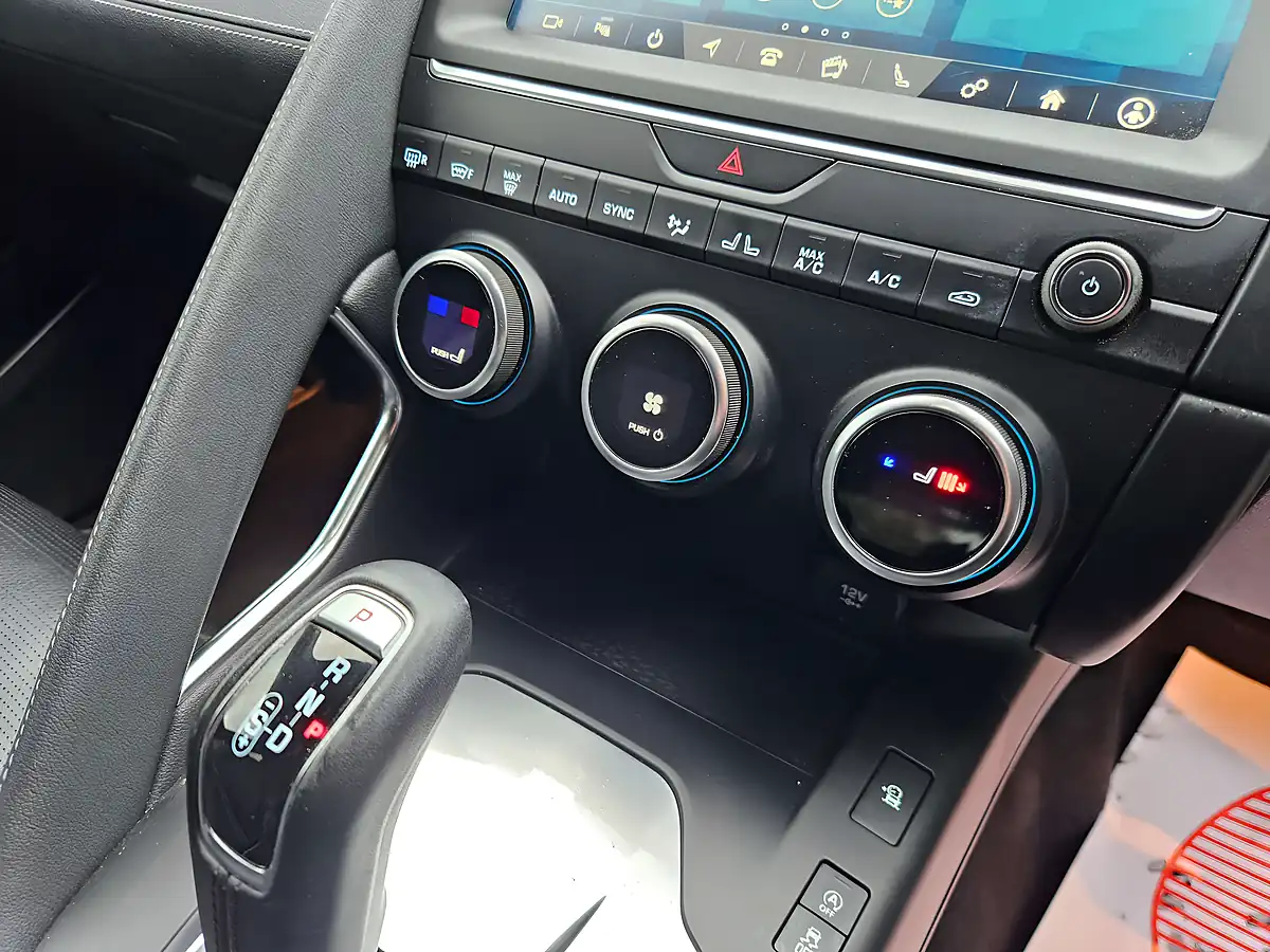 Used 2019 Jaguar E-Pace R-Dynamic S White - Interior and Exterior details 14