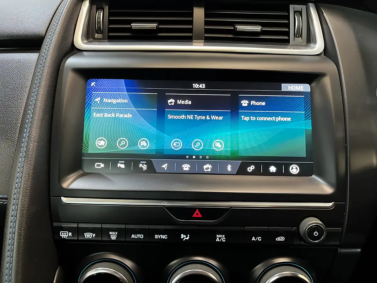 Used 2019 Jaguar E-Pace R-Dynamic Se Blue - Interior and Exterior details 20