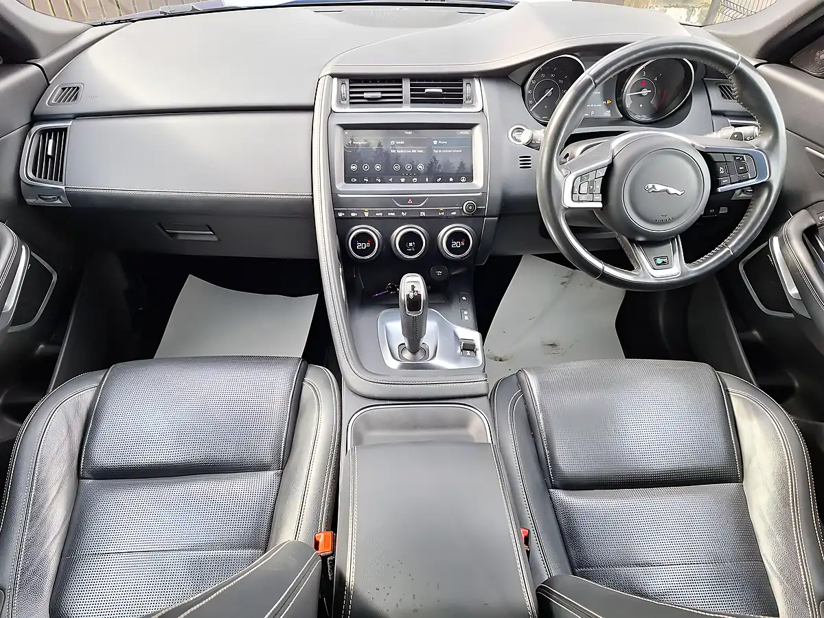 Used 2019 Jaguar E-Pace R-Dynamic Se Blue - Interior and Exterior details 10