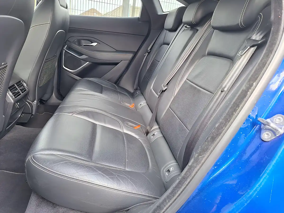Used 2019 Jaguar E-Pace R-Dynamic Se Blue - Interior and Exterior details 11
