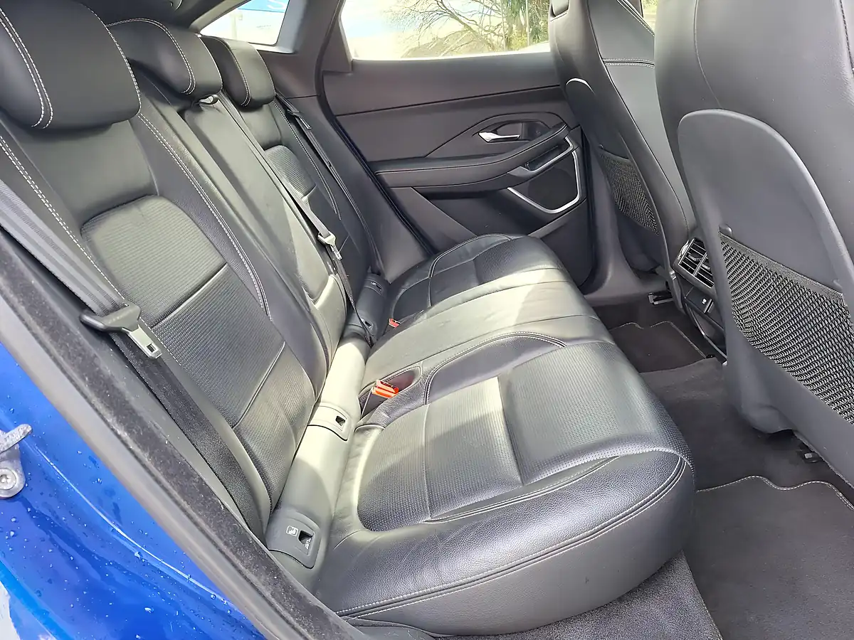 Used 2019 Jaguar E-Pace R-Dynamic Se Blue - Interior and Exterior details 12