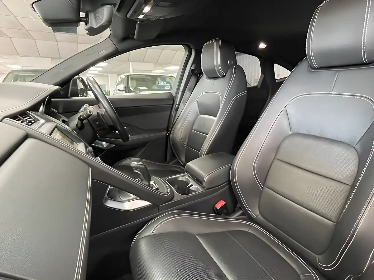 Used 2019 Jaguar E-Pace R-Dynamic Se Caldera Red - Interior and Exterior details 16