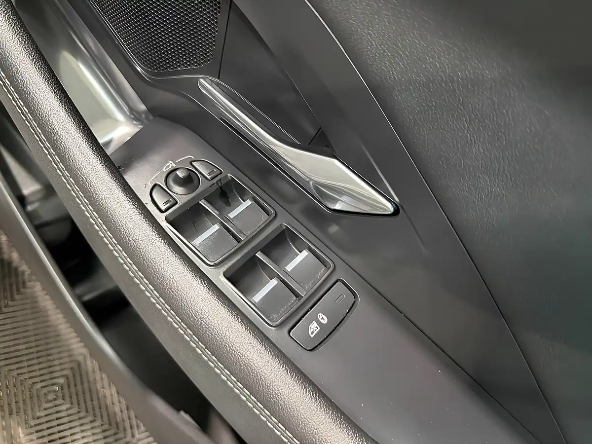 Used 2019 Jaguar E-Pace R-Dynamic Se Grey - Interior and Exterior details 16
