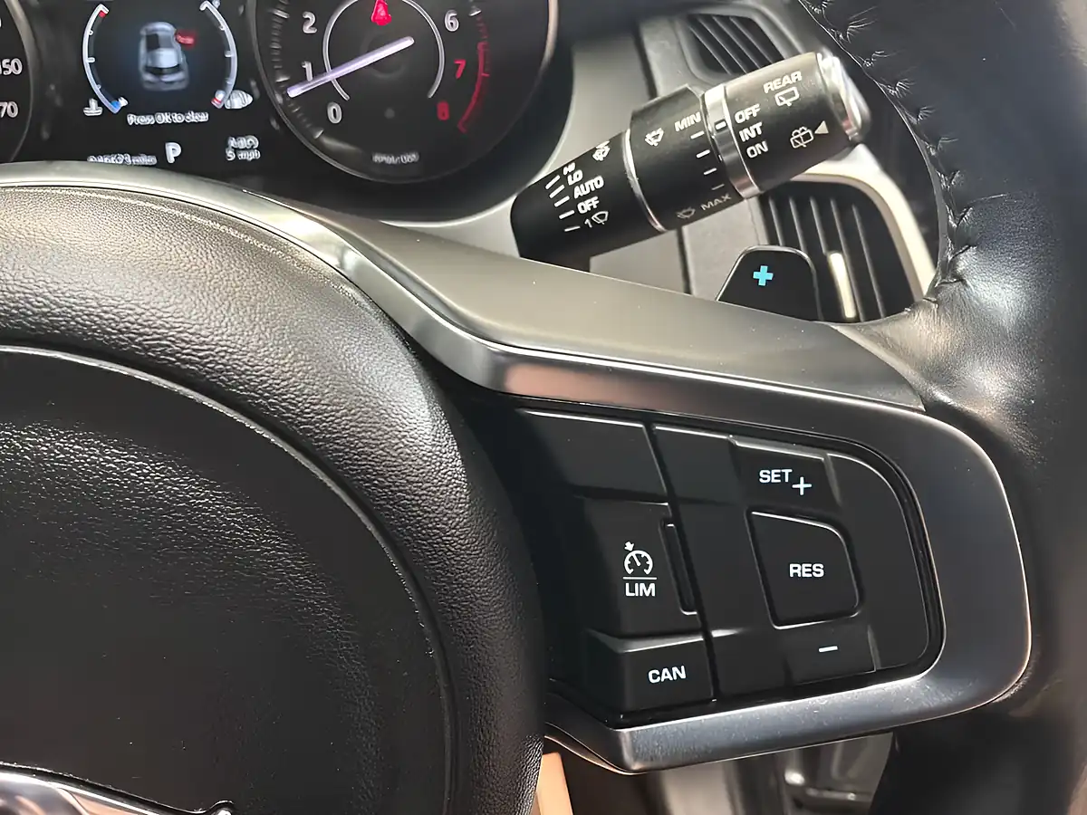 Used 2019 Jaguar E-Pace R-Dynamic Se Grey - Interior and Exterior details 12