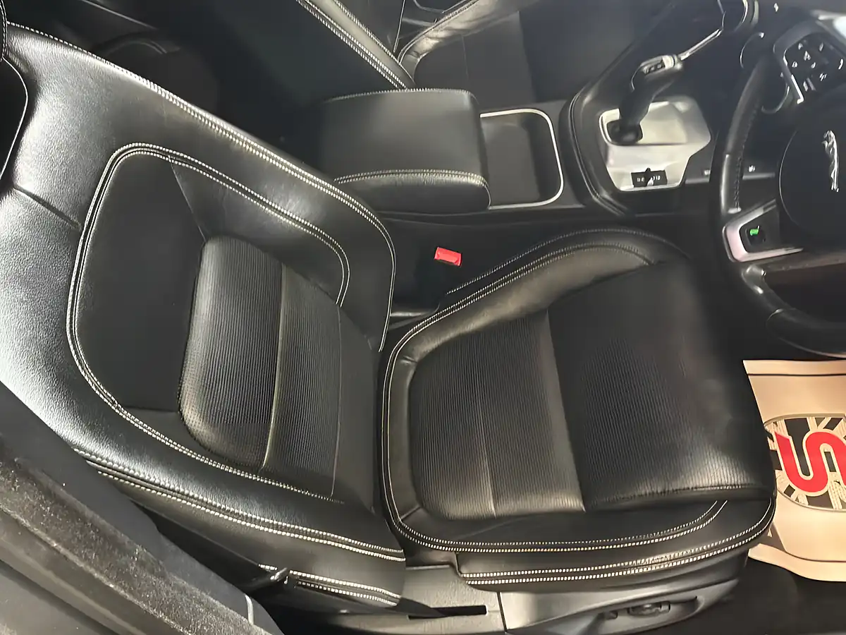Used 2019 Jaguar E-Pace R-Dynamic Se Grey - Interior and Exterior details 9