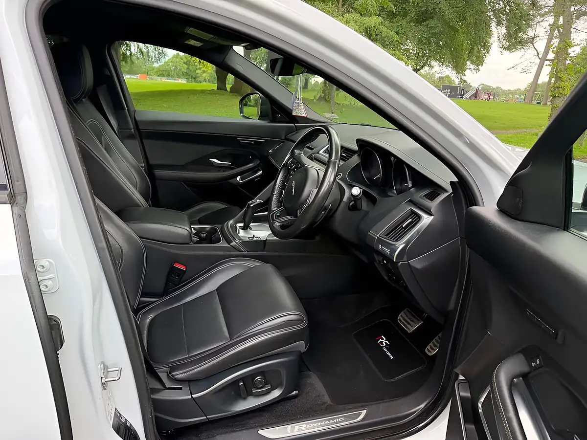 Used 2019 Jaguar E-Pace R-Dynamic Se White - Interior and Exterior details 10