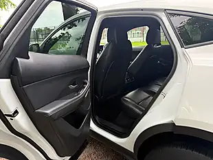 Used 2019 Jaguar E-Pace R-Dynamic Se White - Interior and Exterior details 16