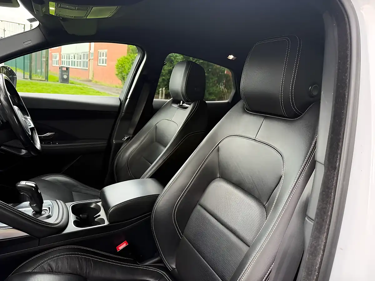 Used 2019 Jaguar E-Pace R-Dynamic Se White - Interior and Exterior details 20