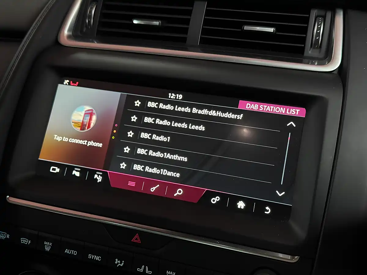 Used 2019 Jaguar E-Pace Se Grey - Interior and Exterior details 16